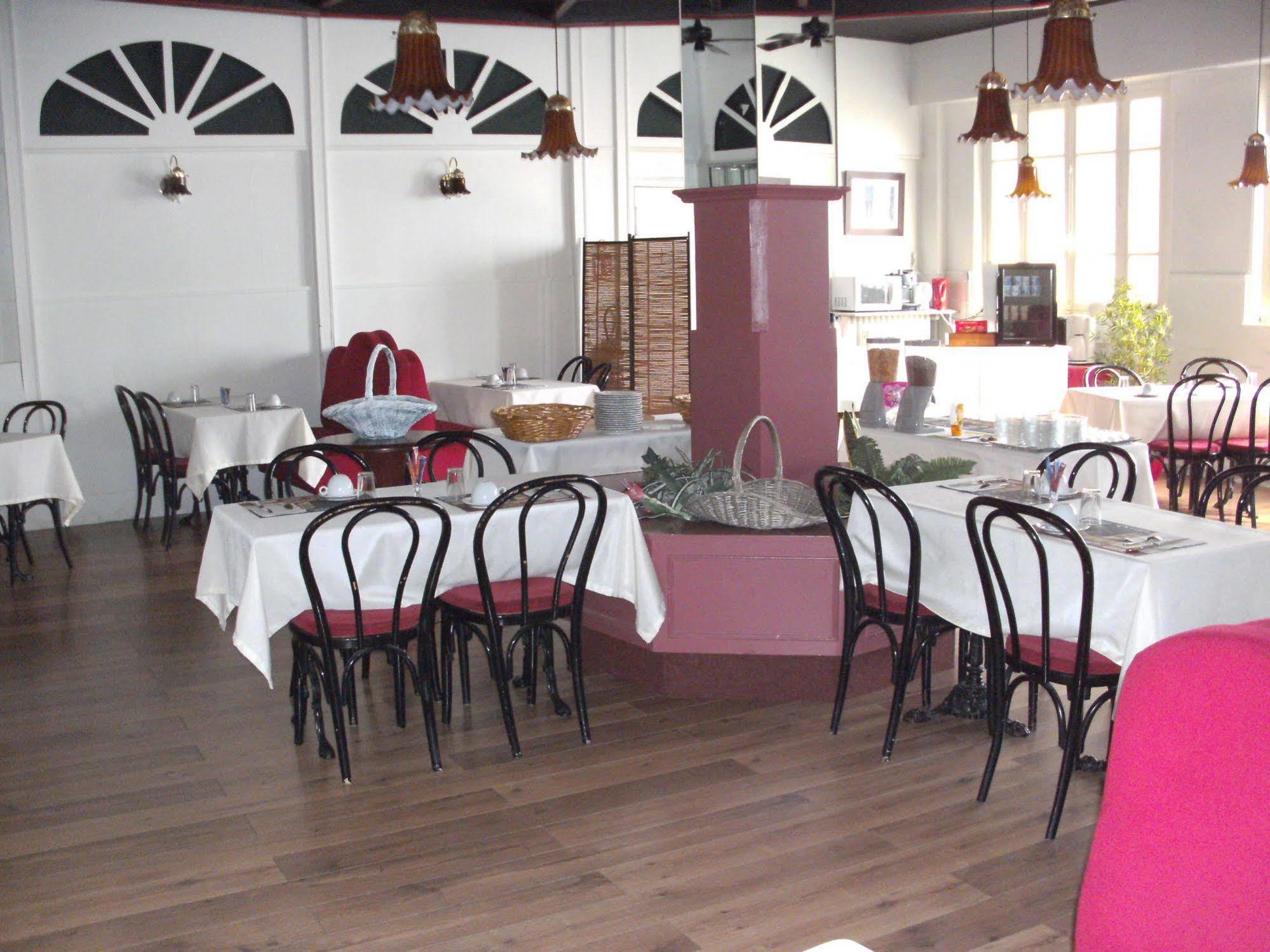 ורדון-סור-מוס Hotel Bar Restaurant Saint Paul מראה חיצוני תמונה